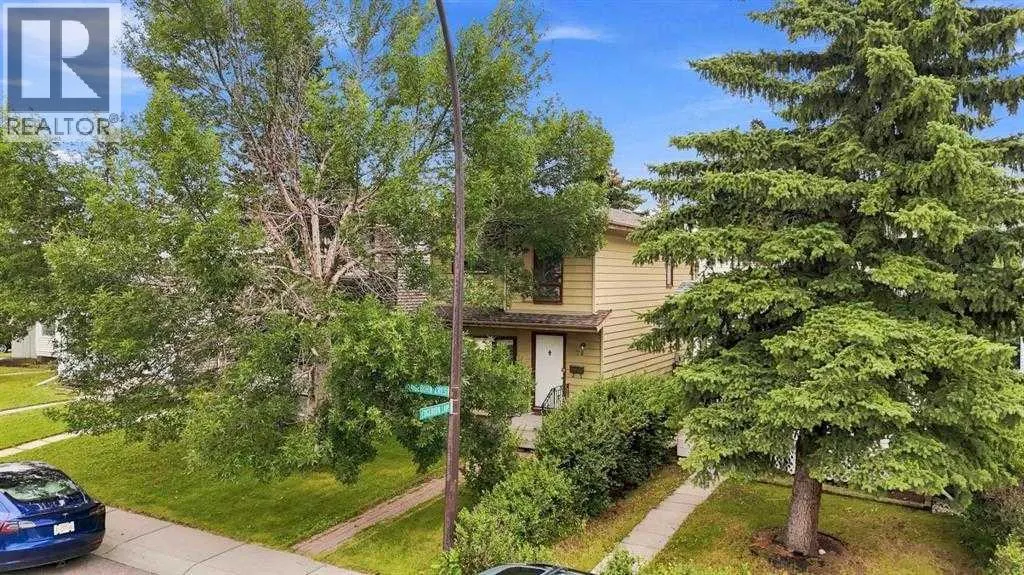 70 Edgeburn Crescent NW