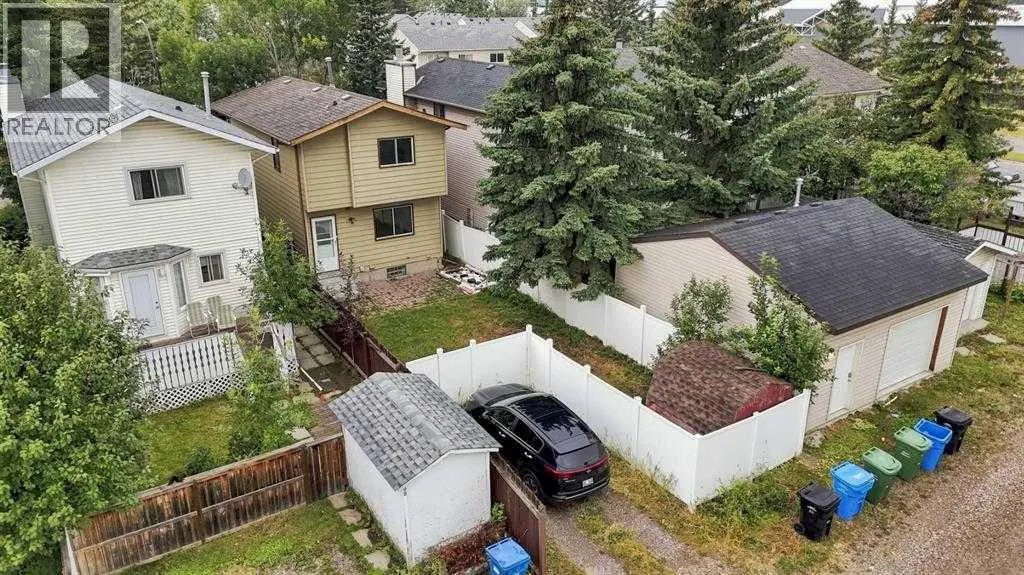 70 Edgeburn Crescent NW