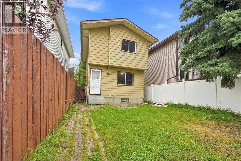 70 Edgeburn Crescent NW