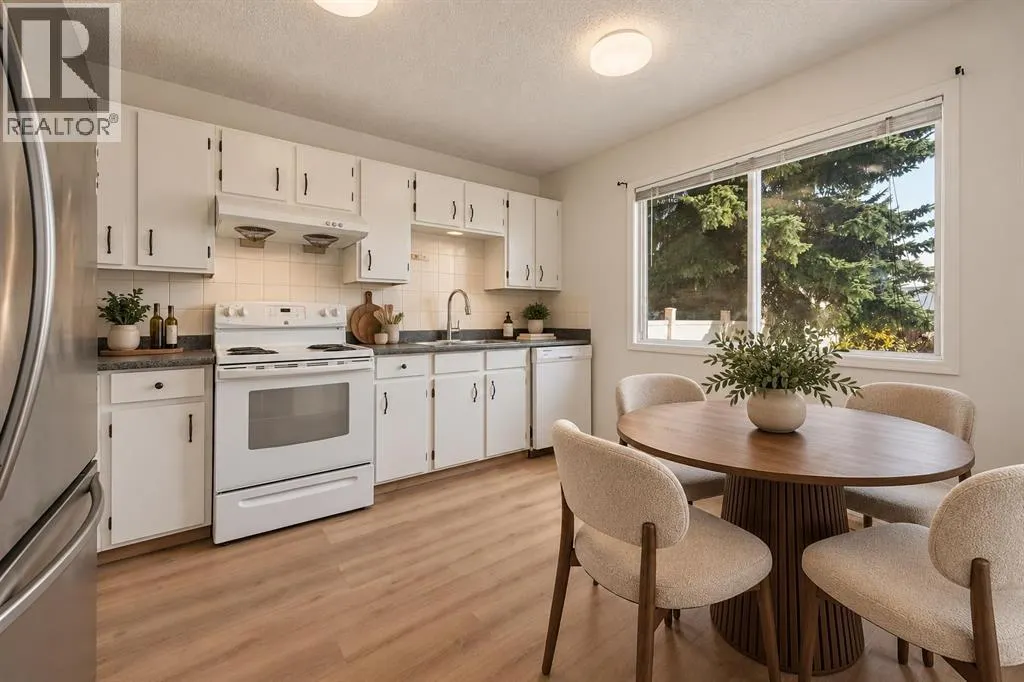 70 Edgeburn Crescent NW