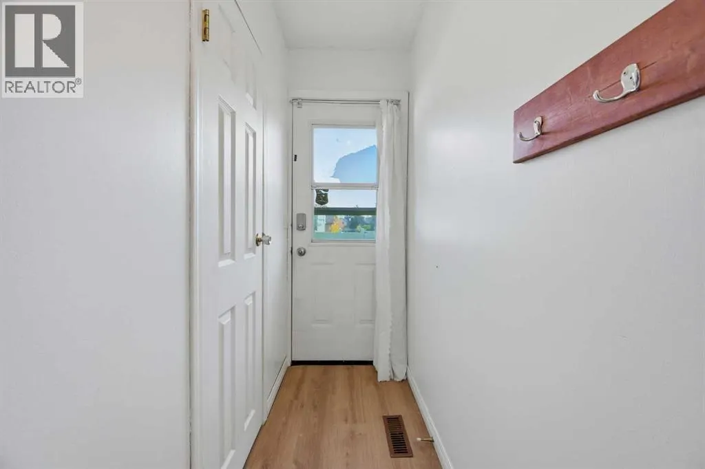 70 Edgeburn Crescent NW