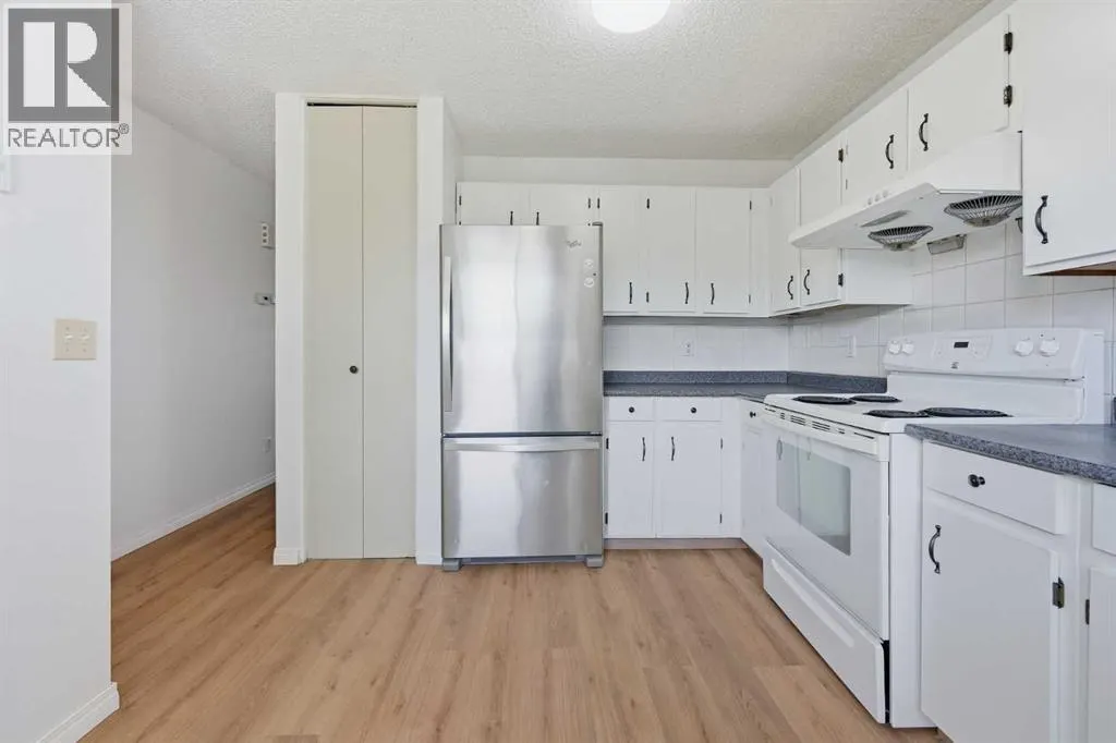 70 Edgeburn Crescent NW