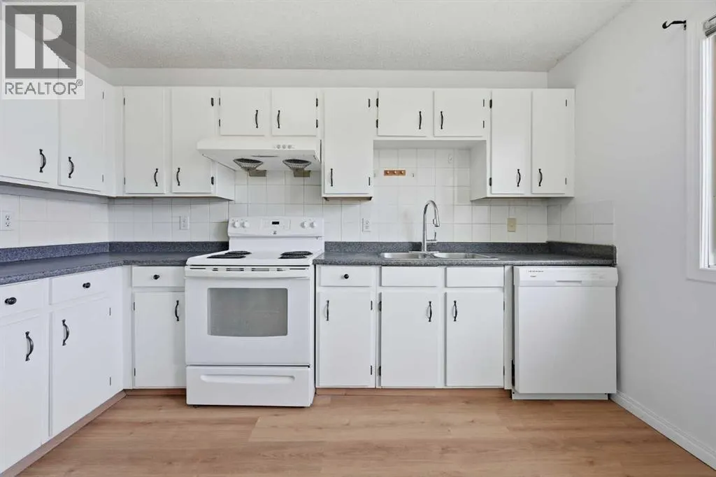 70 Edgeburn Crescent NW