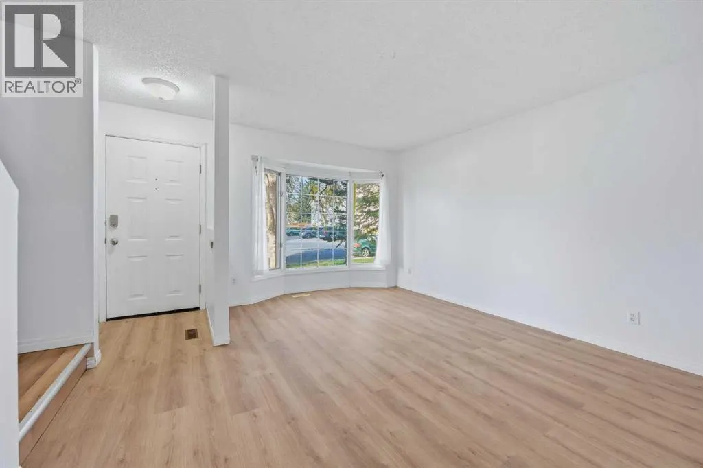 70 Edgeburn Crescent NW