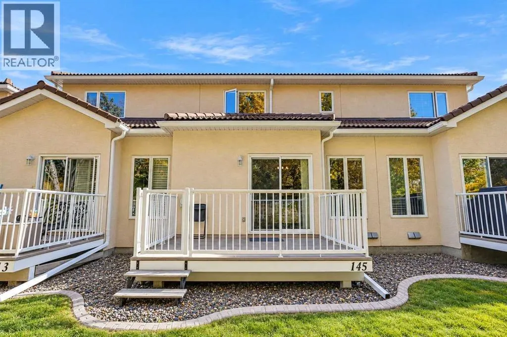 145 Hamptons Link NW