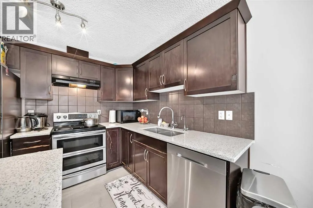 151 Windwood Grove SW