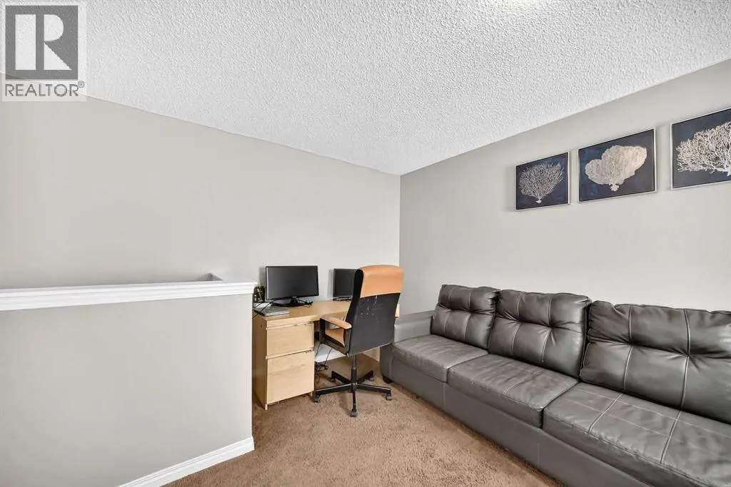 151 Windwood Grove SW
