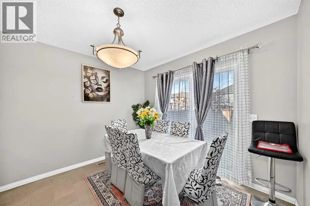 151 Windwood Grove SW