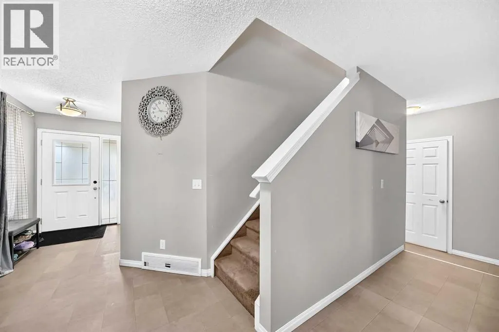 151 Windwood Grove SW