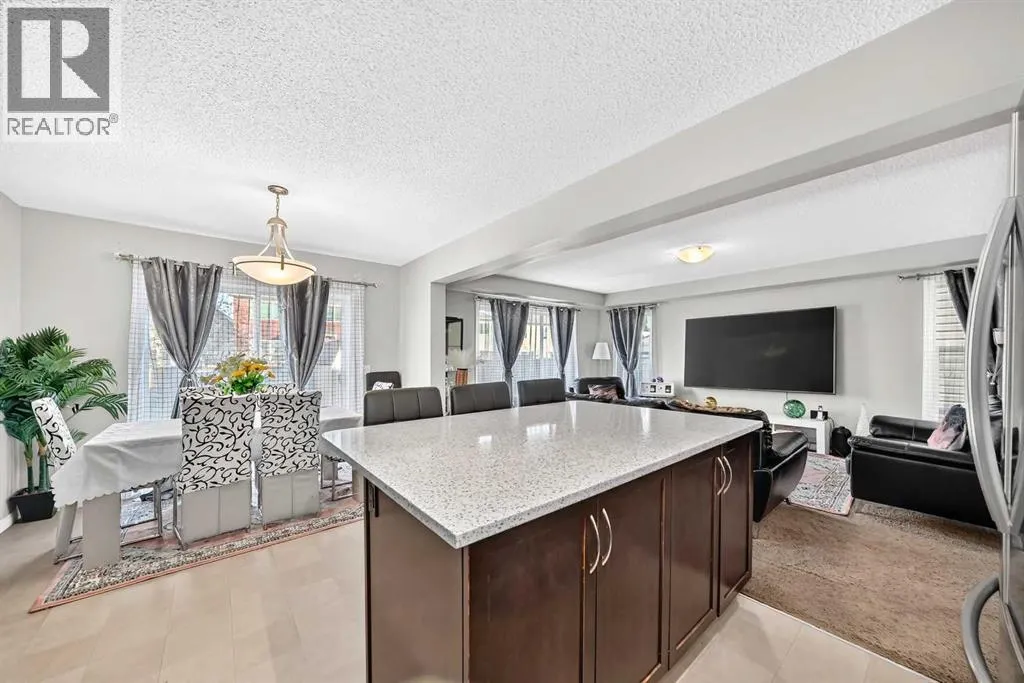 151 Windwood Grove SW
