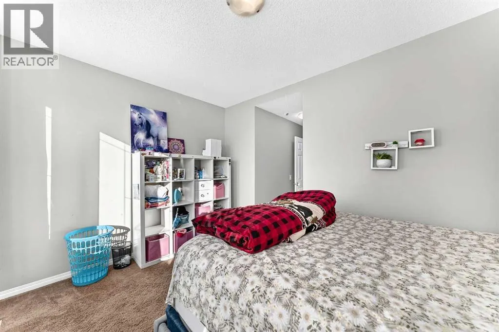 151 Windwood Grove SW