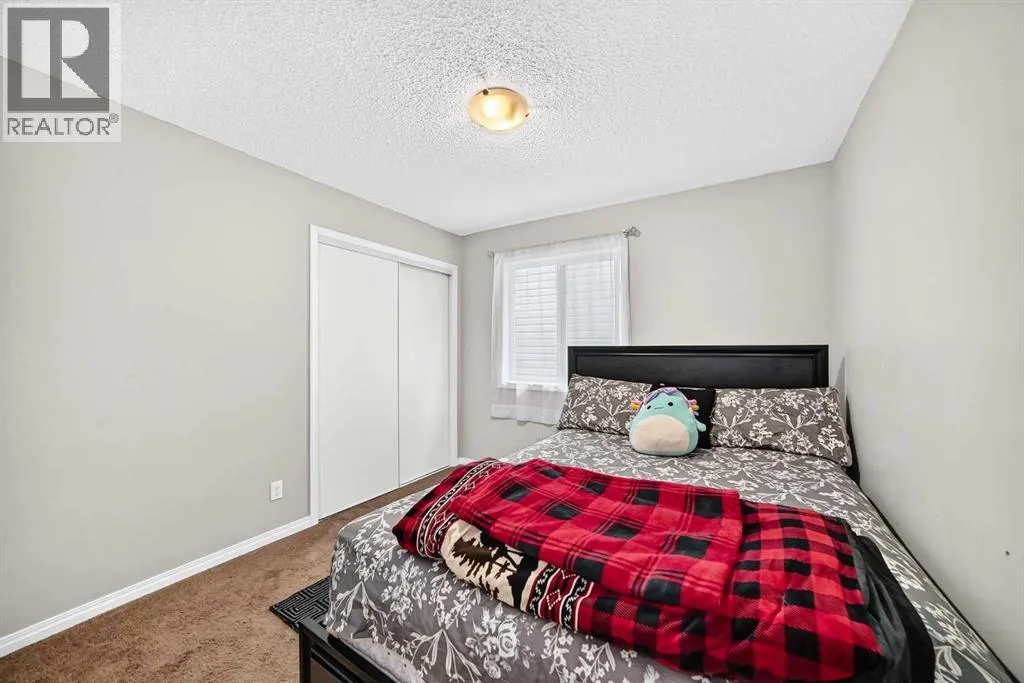 151 Windwood Grove SW