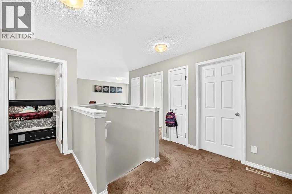 151 Windwood Grove SW