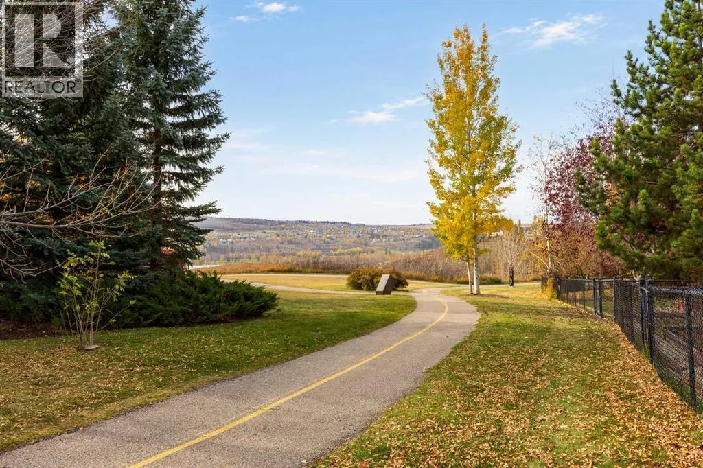 3 Tuscany Meadows Crescent NW