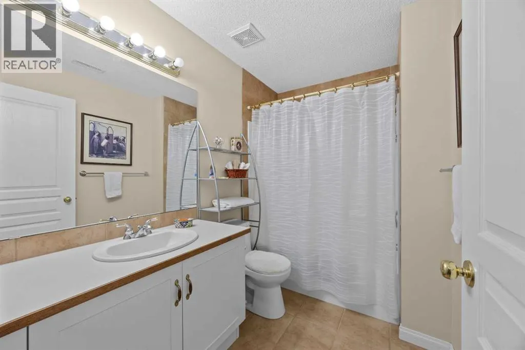 3 Tuscany Meadows Crescent NW
