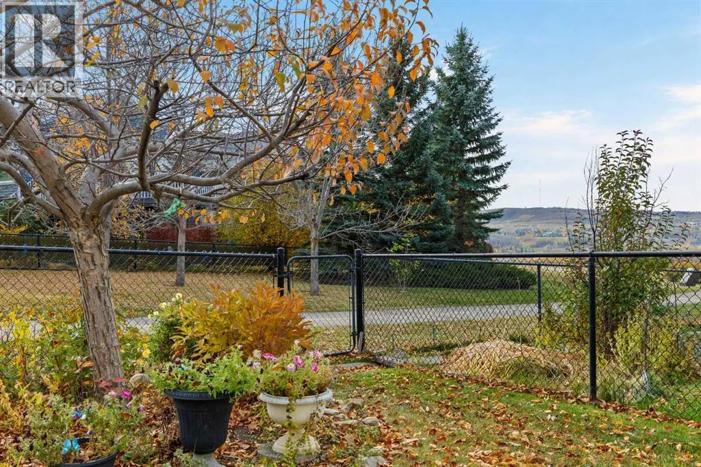 3 Tuscany Meadows Crescent NW