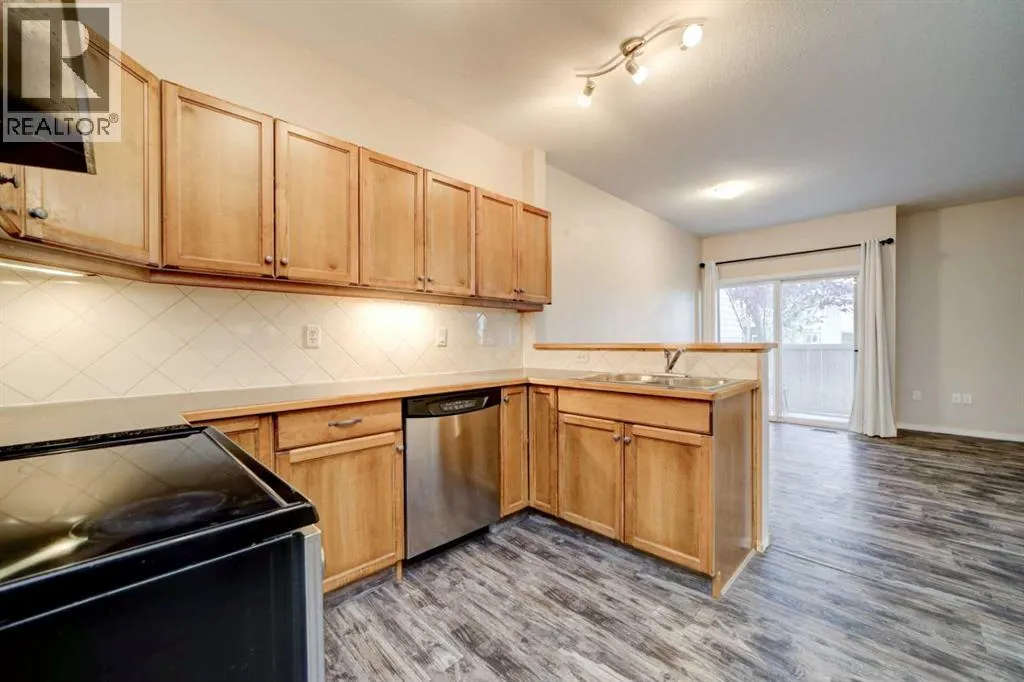 4, 125 Silkstone Road W