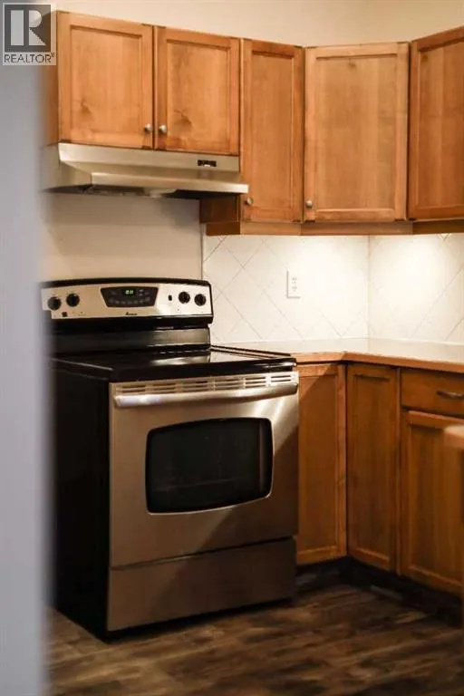 4, 125 Silkstone Road W