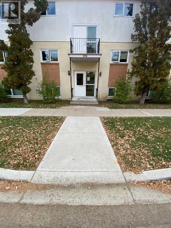 1-12, 104 1 Street E