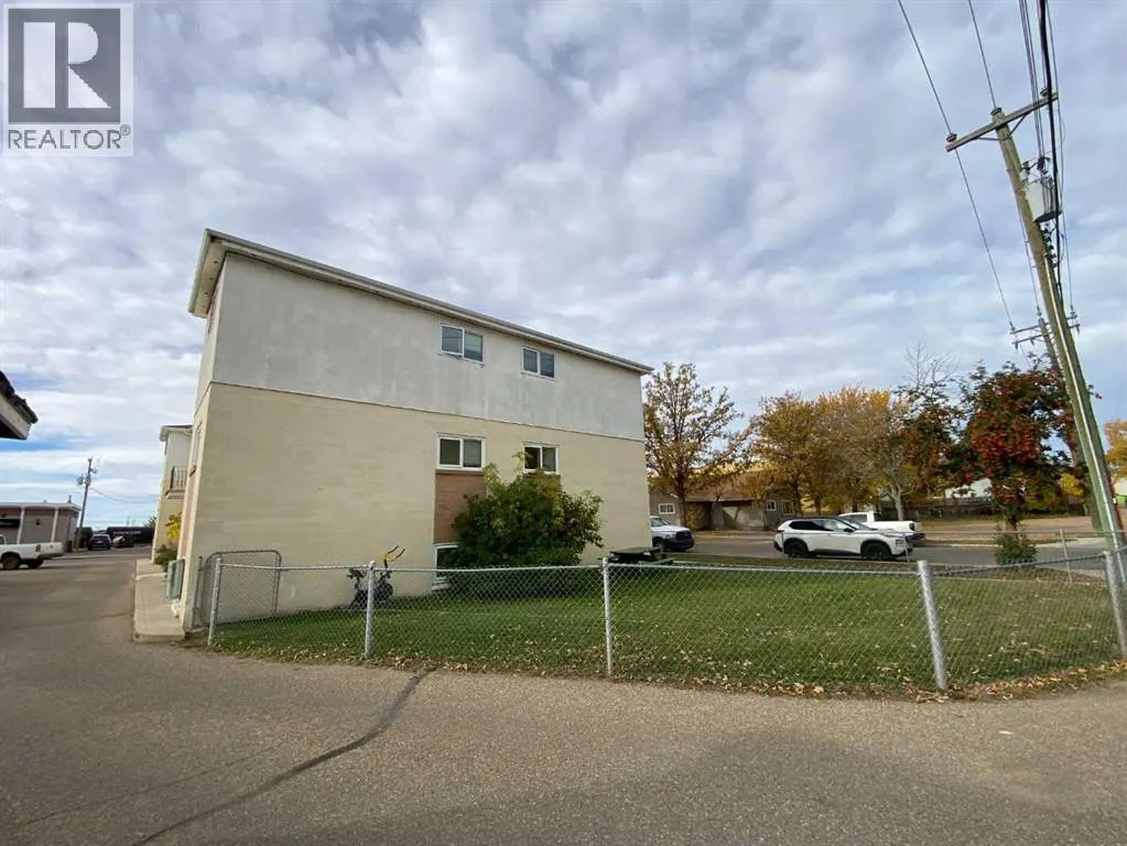 1-12, 104 1 Street E