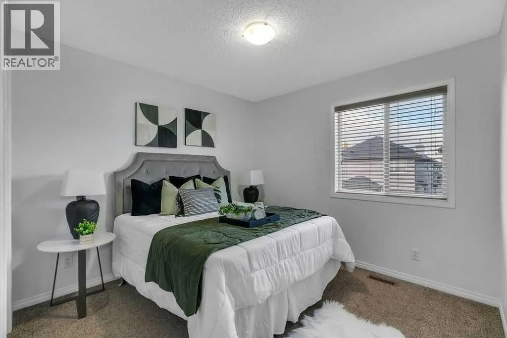 105 Saddlecrest Green NE