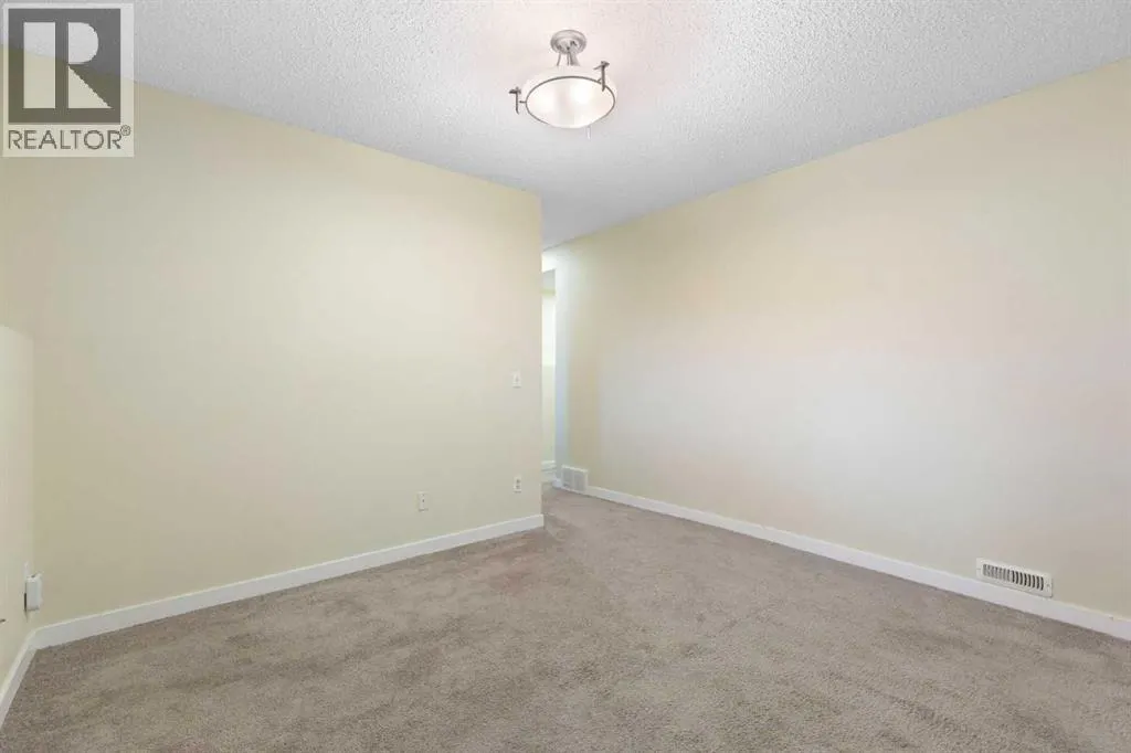 20 Dalhousie Crescent NW