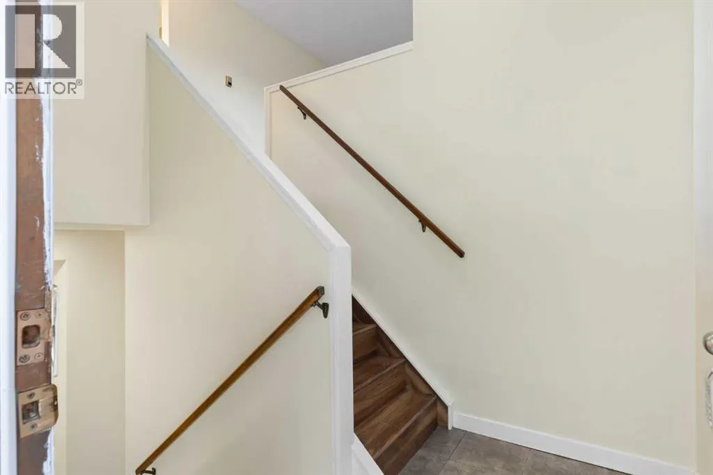 20 Dalhousie Crescent NW