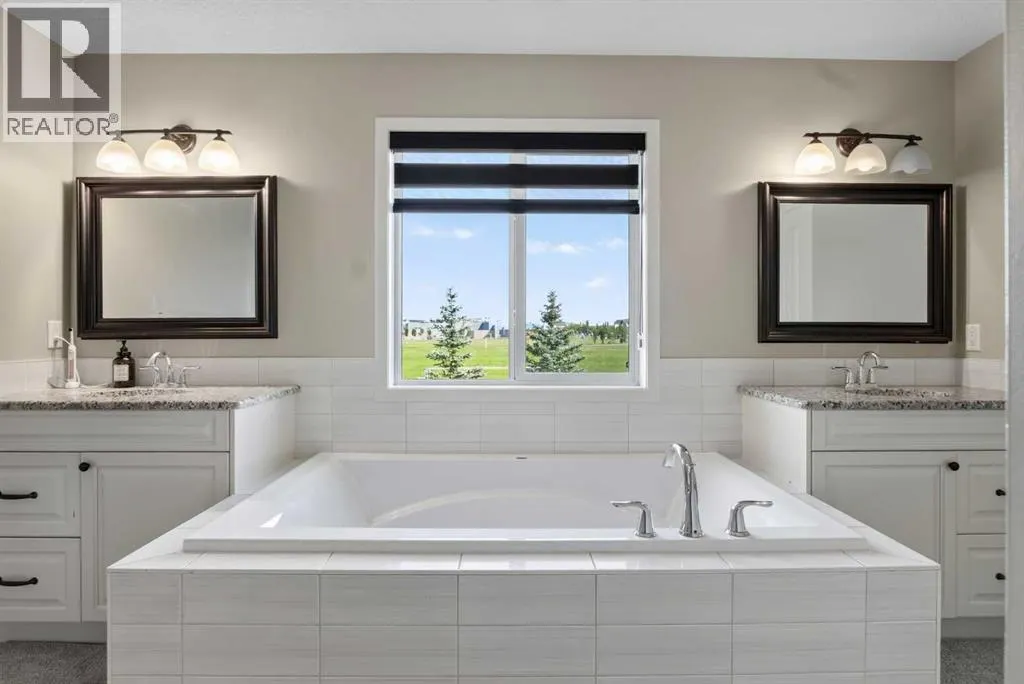 76 Auburn Glen Heights SE