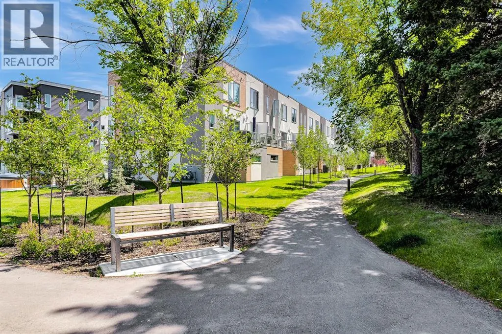 426 Shawnee Square SW