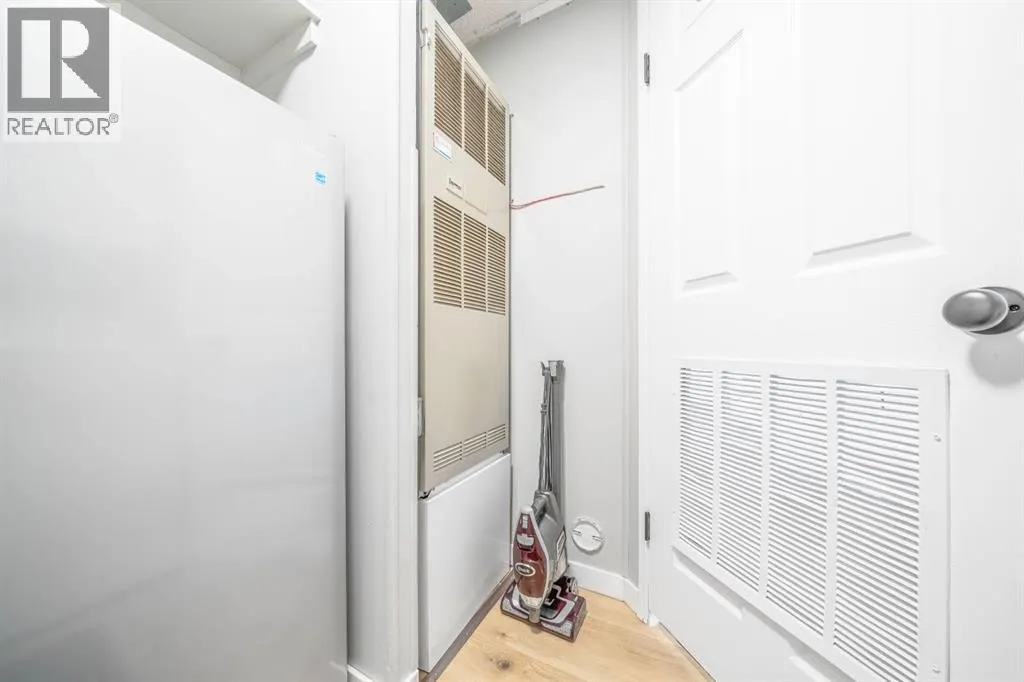 140 Birch Street W