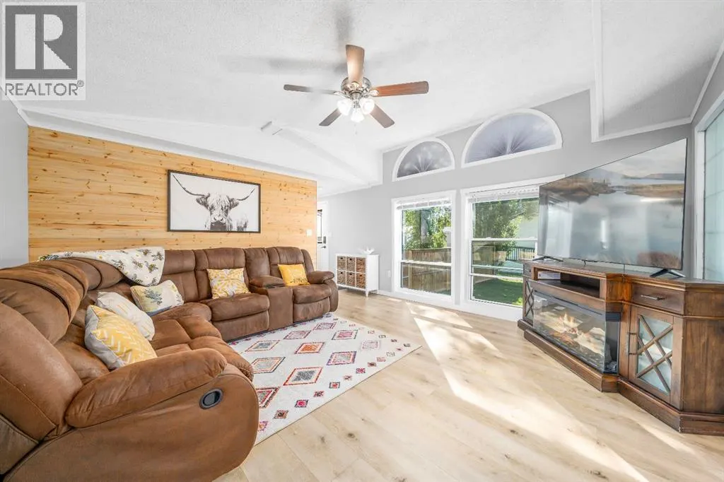 140 Birch Street W