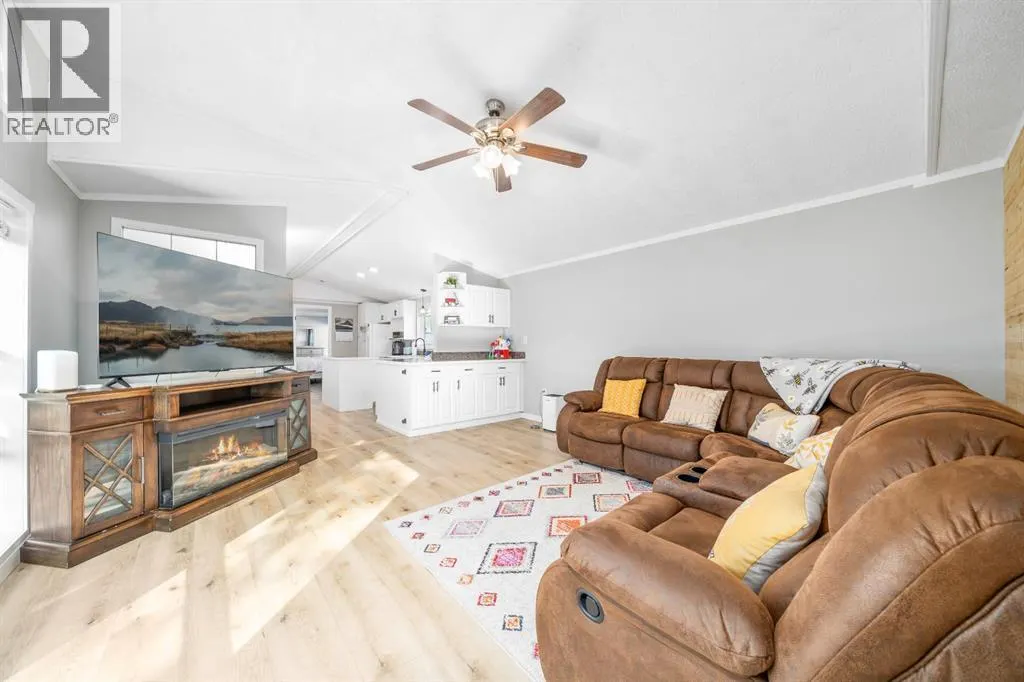 140 Birch Street W
