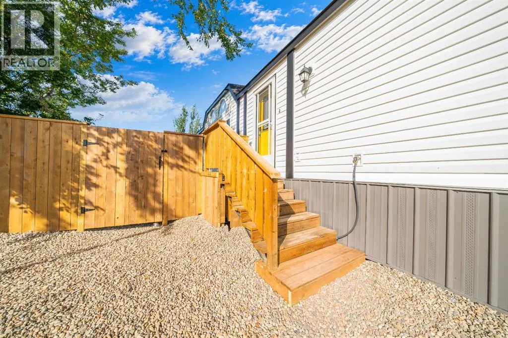 140 Birch Street W