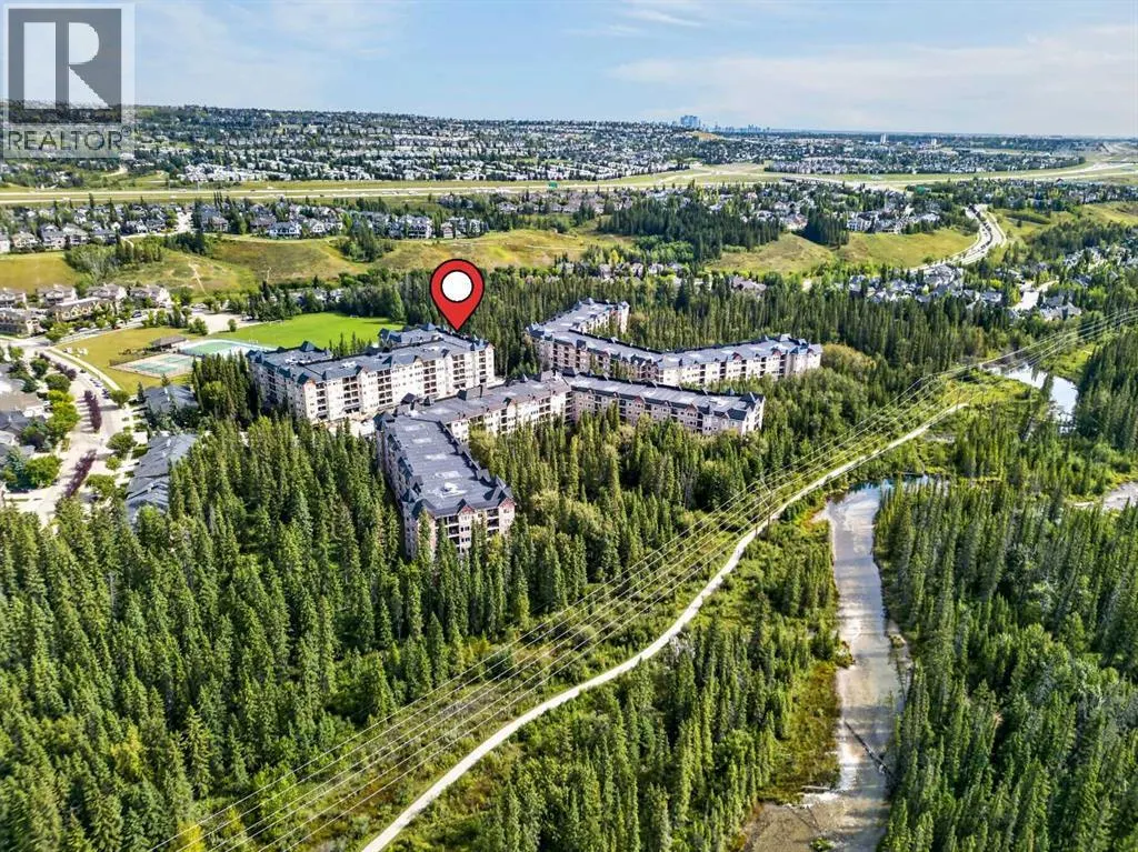 305, 30 Discovery Ridge Close SW