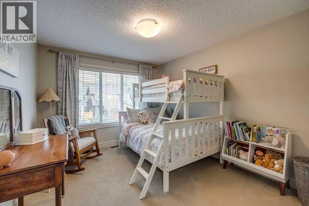 64 Cranbrook Crescent SE