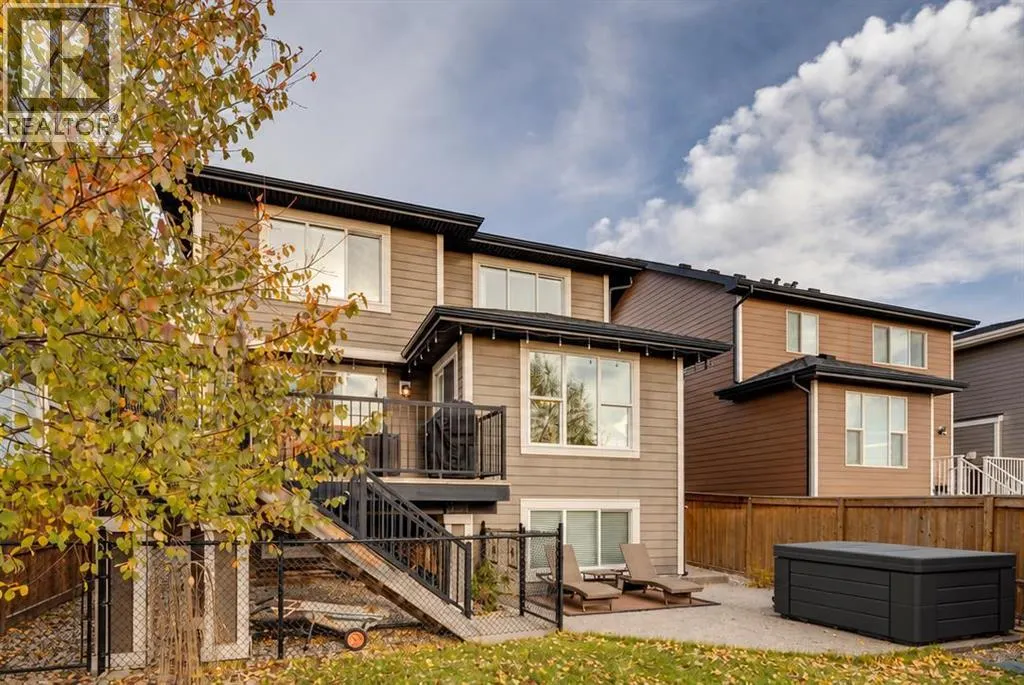 64 Cranbrook Crescent SE