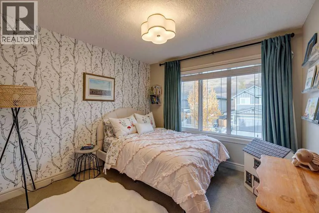64 Cranbrook Crescent SE