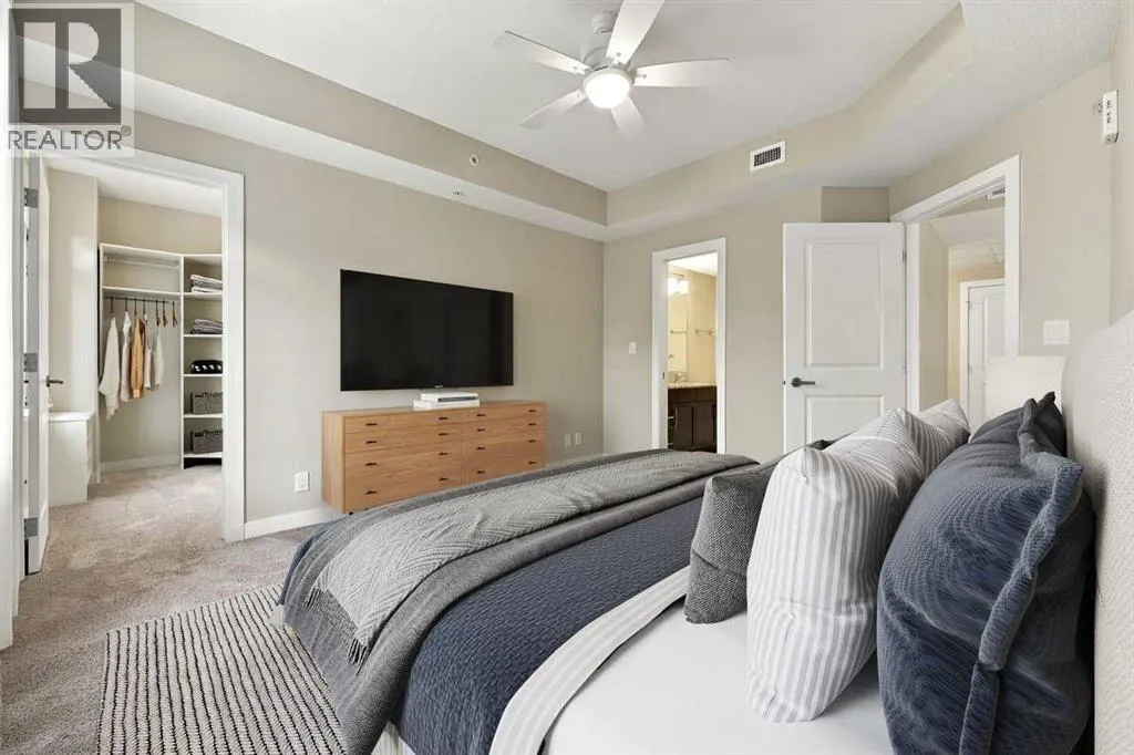 502, 24 Varsity Estates Circle NW