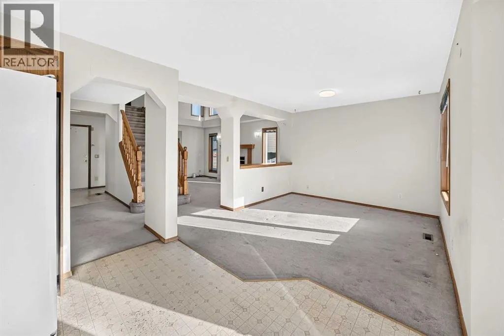 66 Harvest Oak Crescent NE