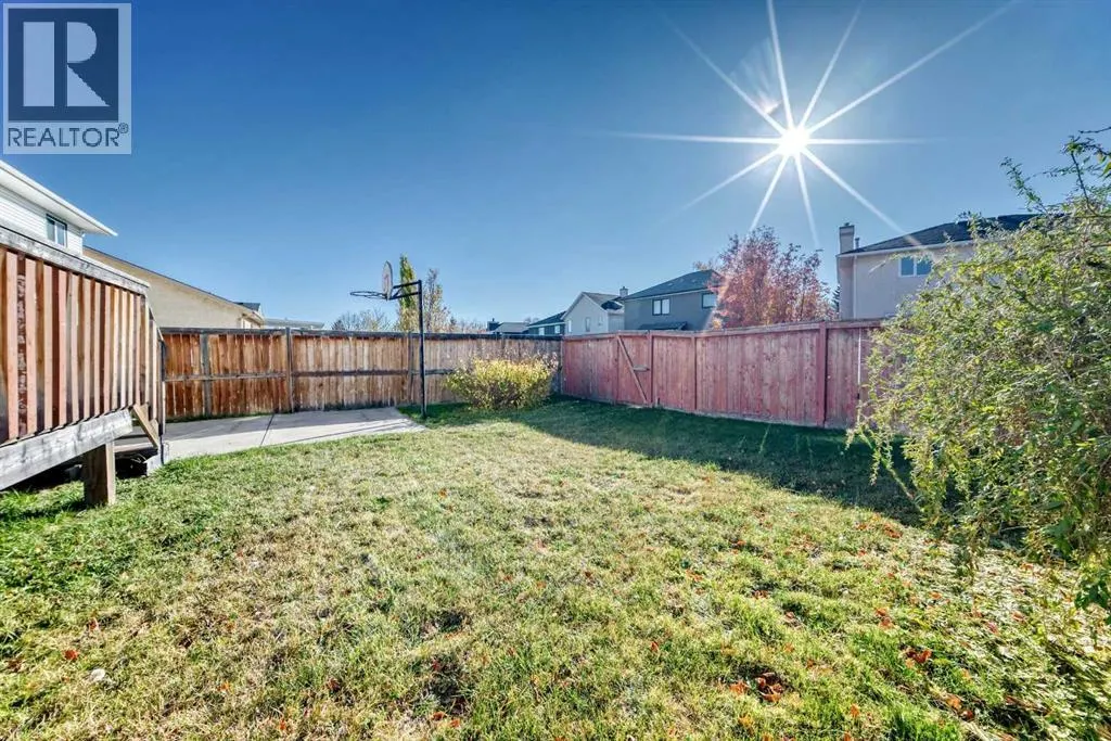 66 Harvest Oak Crescent NE