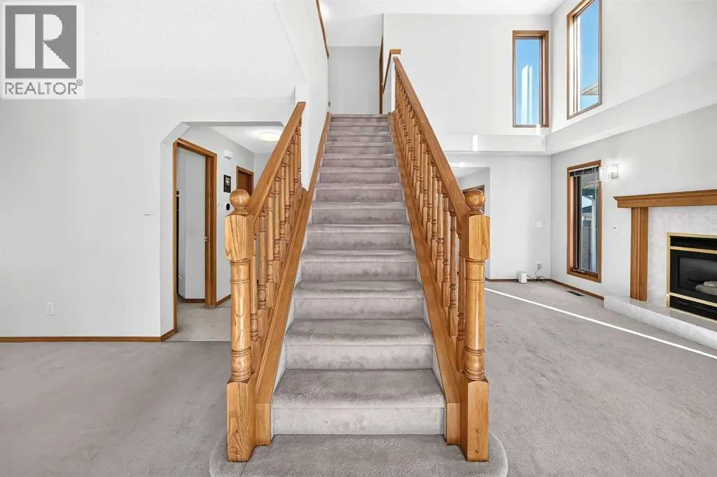 66 Harvest Oak Crescent NE