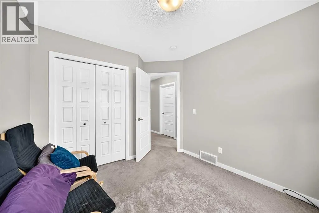 329 Seton Circle SE