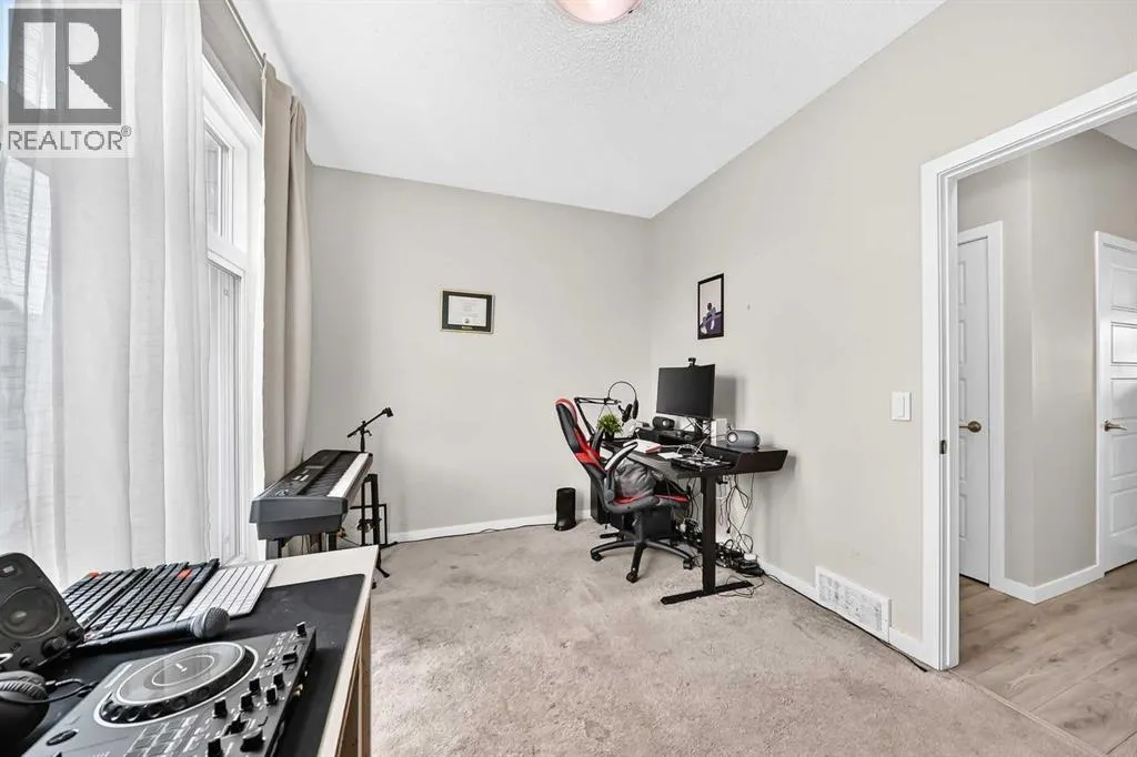 329 Seton Circle SE