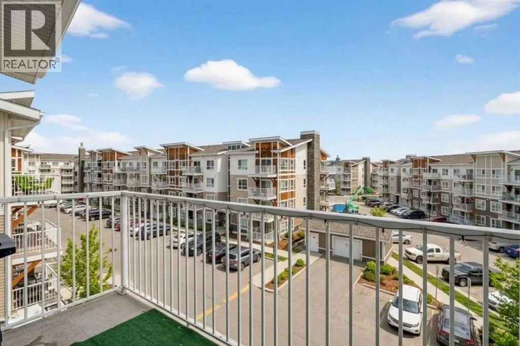4403, 302 Skyview Ranch Drive NE