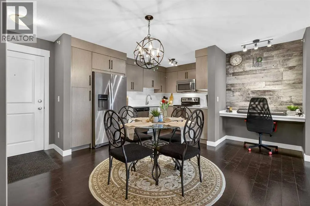 4403, 302 Skyview Ranch Drive NE
