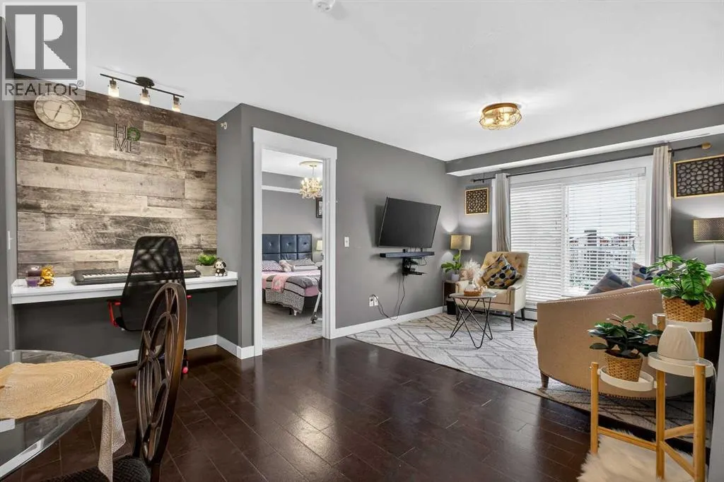 4403, 302 Skyview Ranch Drive NE