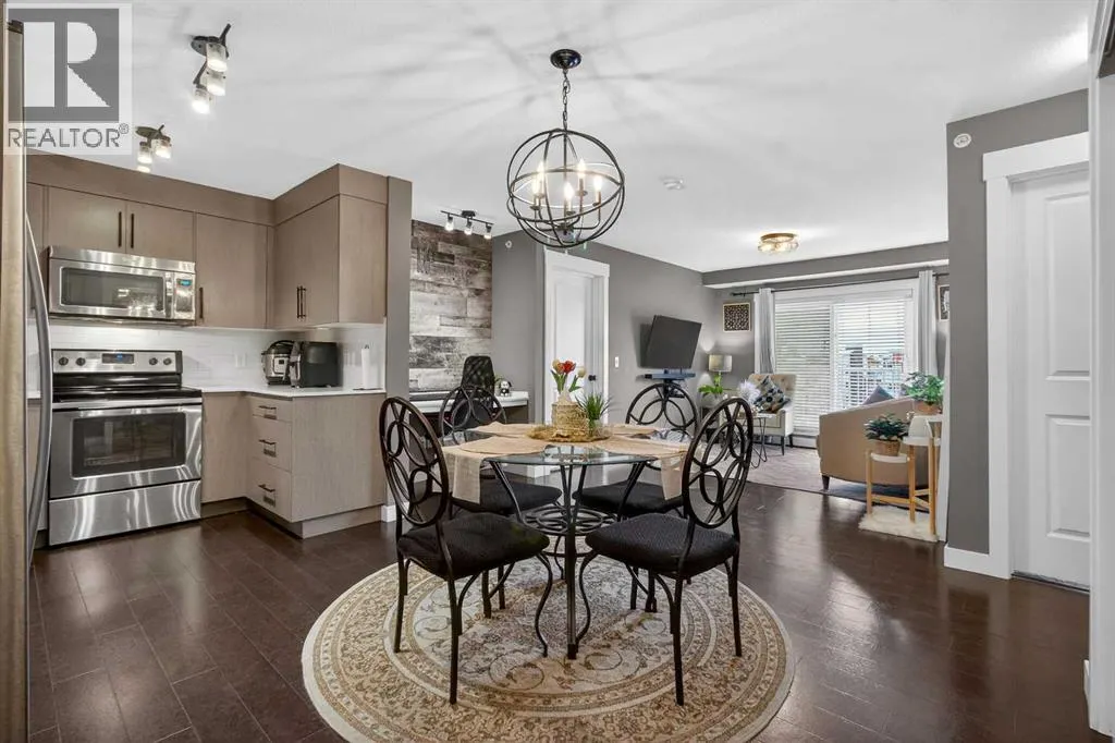 4403, 302 Skyview Ranch Drive NE