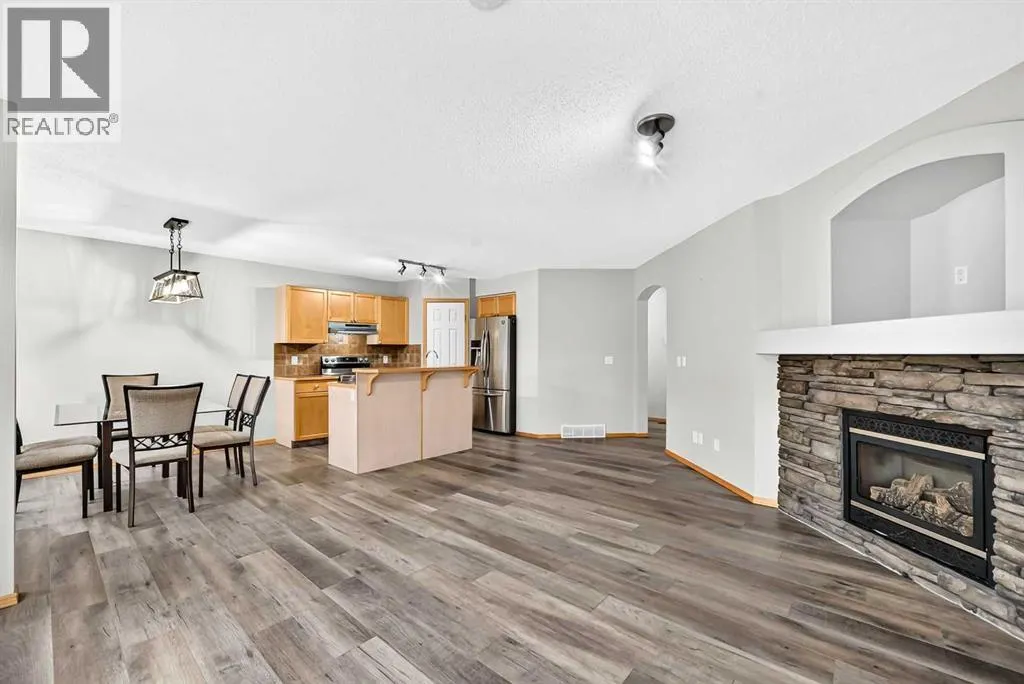 140 Everstone Way SW