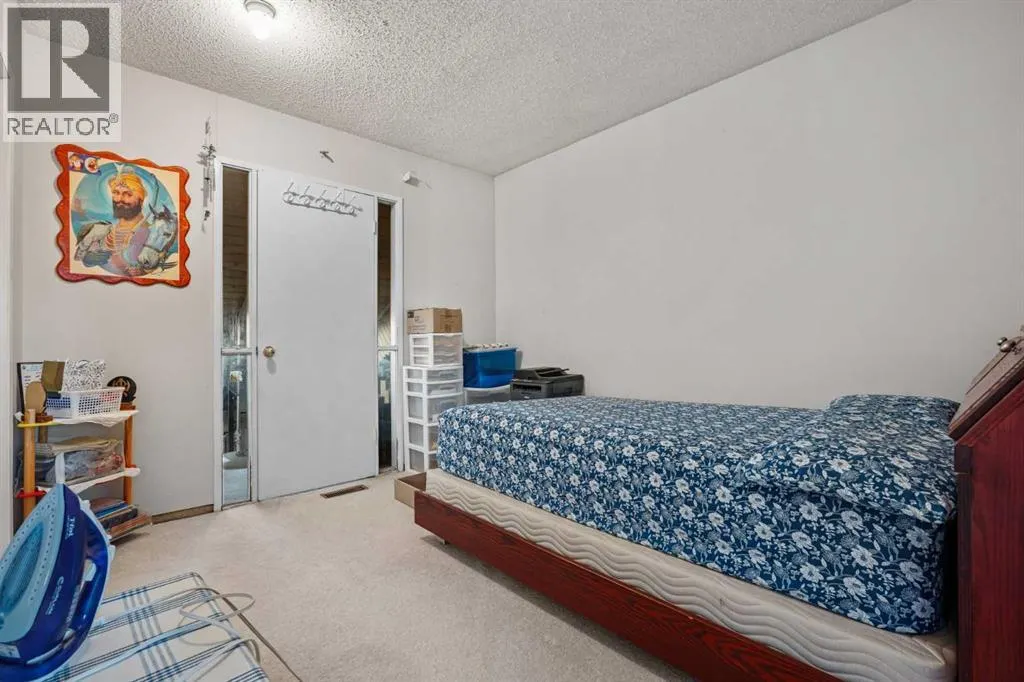 32 Castleglen Court NE