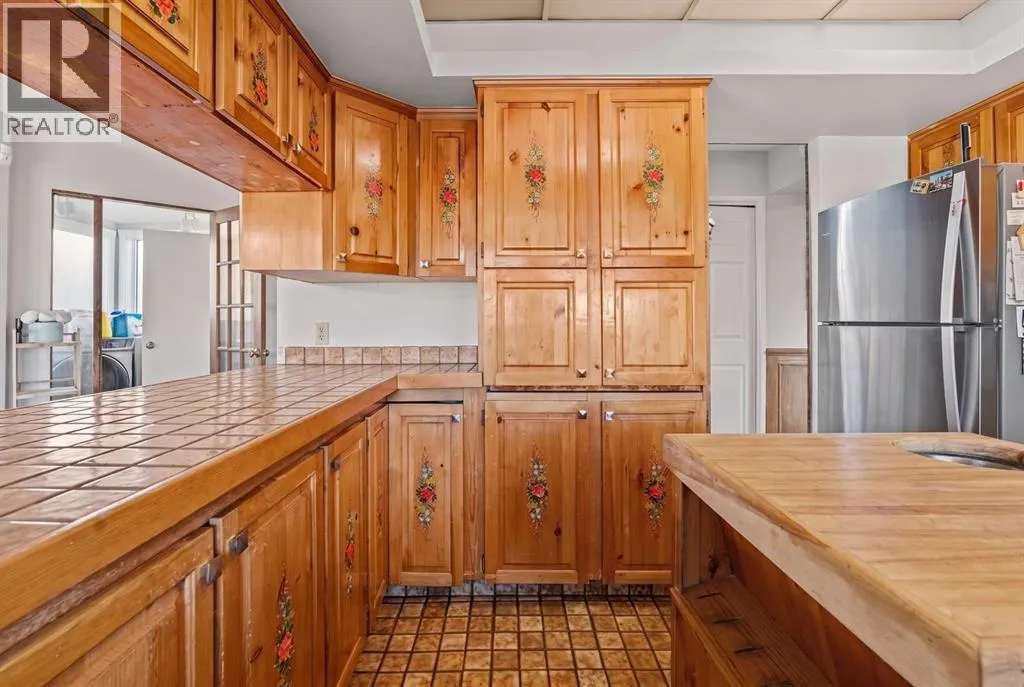32 Castleglen Court NE